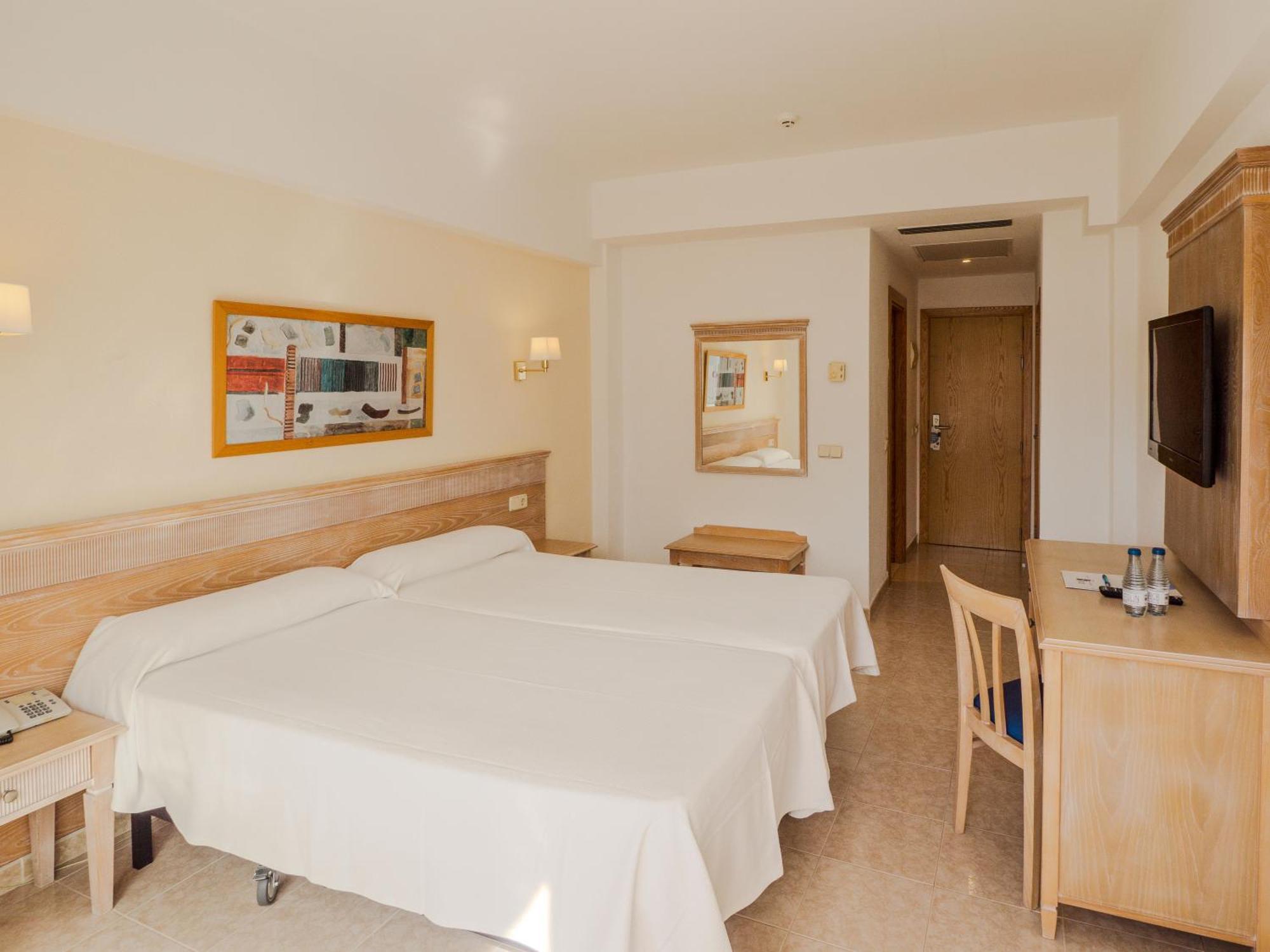 Hotel Santa Maria Playa Cala Millor  Dış mekan fotoğraf